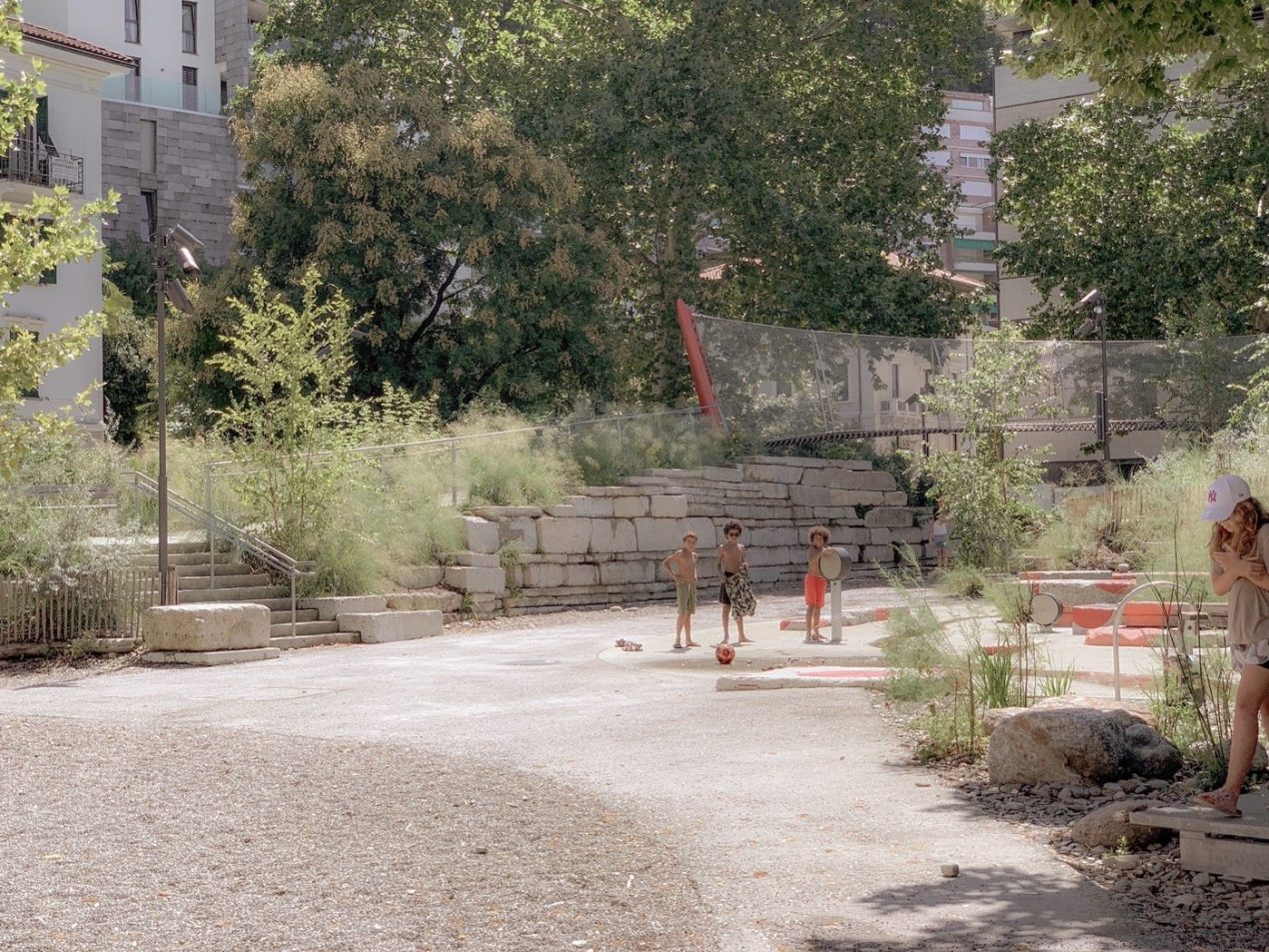 Wild Playgrounds